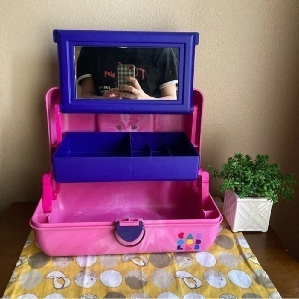 Vintage Caboodles hot pink and purple 2 tier convertible makeup case